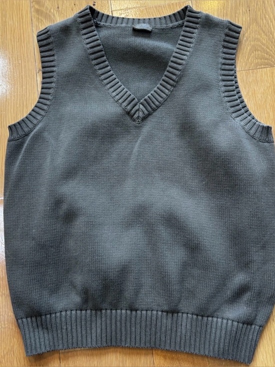 Brandy Melville Sweaters - John Galt O/S Women’s V-Neck Cotton Vest